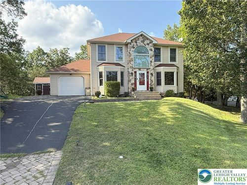 348 Clicko Ln, East Stroudsburg, PA, 18301-7230 | Card Image