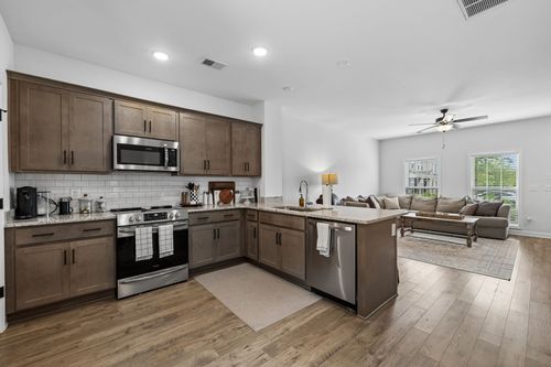 201 Harvard Dr, Gallatin, TN, 37066-2727 | Card Image