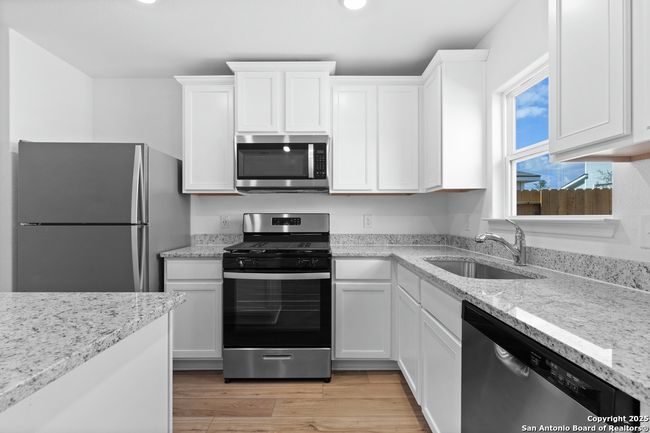 2910 Forsyth Cyn, House other with 2 bedrooms, 2 bathrooms and null parking in Converse TX | Image 8