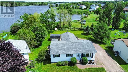 61 Morice Dr, Sackville, NB, E4L2Z8 | Card Image