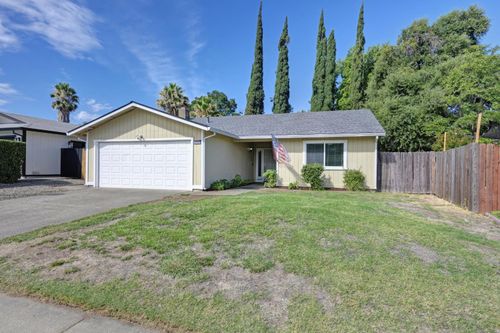 8065 Ravencrest Way, Citrus Heights, CA, 95621 | Card Image