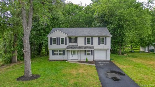 30 Kayleigh Dr, New Paltz, NY, 12561-4408 | Card Image