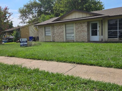 4625 Kyle Dr, Balch Springs, TX, 75180-4221 | Card Image