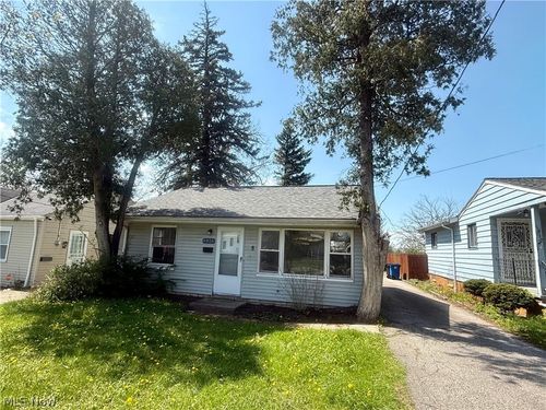 4816 E 173rd St, Cleveland, OH, 44128-3922 | Card Image