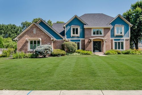 678 Smokey Ln, Carmel, IN, 46033-9239 | Card Image