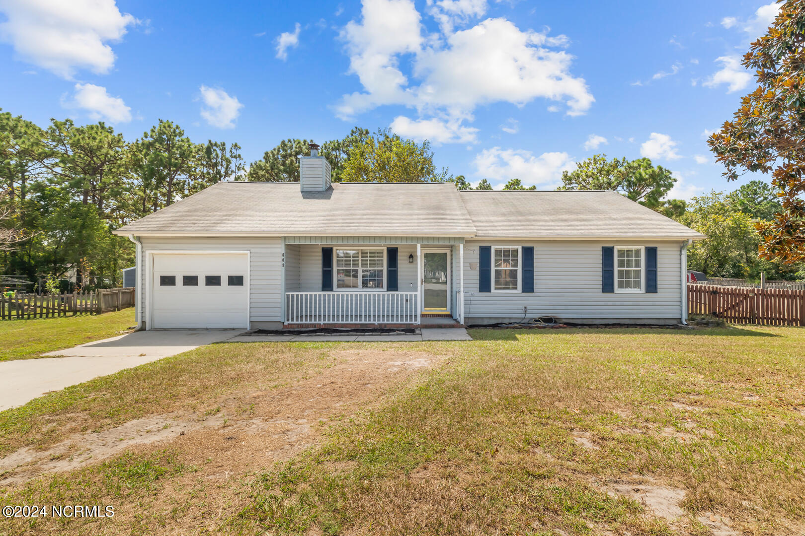 Calabash Dr, Hubert, NC 28539