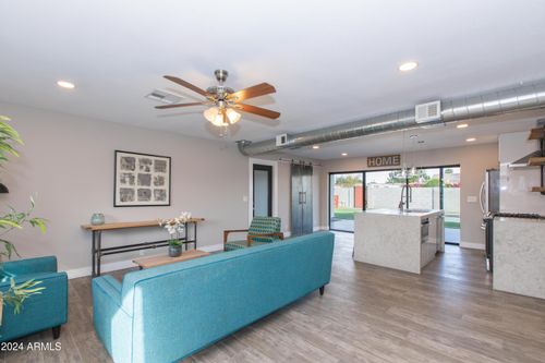 7544 E Mckinley St, Scottsdale, AZ, 85257-4341 | Card Image