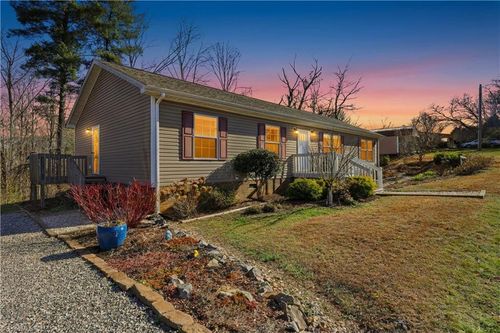 220 Circle St, Millers Creek, NC, 28651-8866 | Card Image