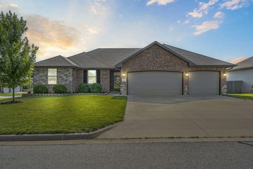 1670 N Feather Crest Dr, Nixa, MO, 65714-6510 | Card Image