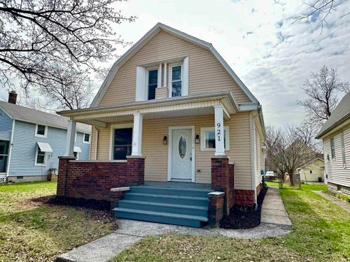 921 Cottage Ave, Fort Wayne, IN, 46807-1615 | Card Image