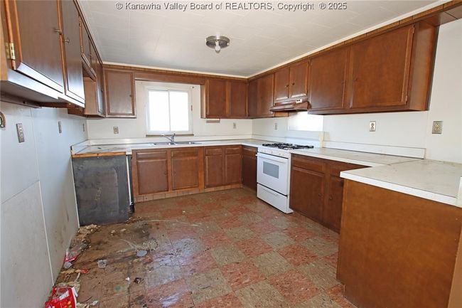 2207 W Virginia Ave, Home with 0 bedrooms, 0 bathrooms and null parking in Dunbar WV | Image 41