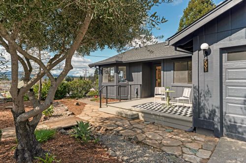 531 Jachetta Ct, Healdsburg, CA, 95448-4551 | Card Image