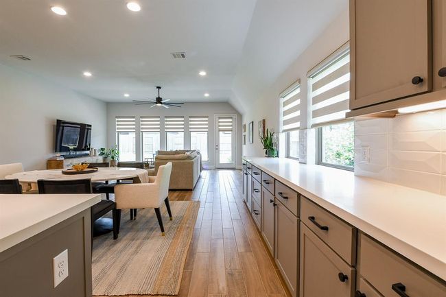 16903 Lupine Meadow Ln, House other with 3 bedrooms, 3 bathrooms and 3 parking in Humble TX | Image 18