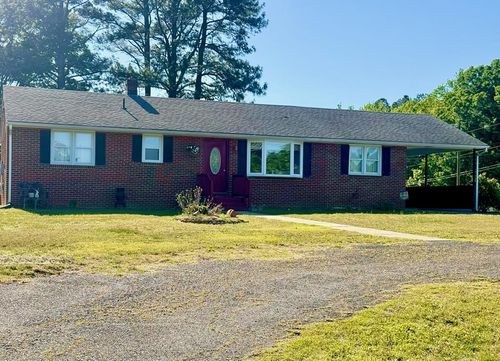 1605 Cumberland Rd, Farmville, VA, 23901-4038 | Card Image