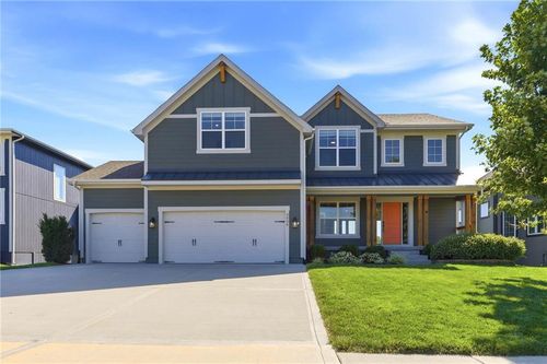 3008 Sw Arborcrest Dr, Lee's Summit, MO, 64082 | Card Image
