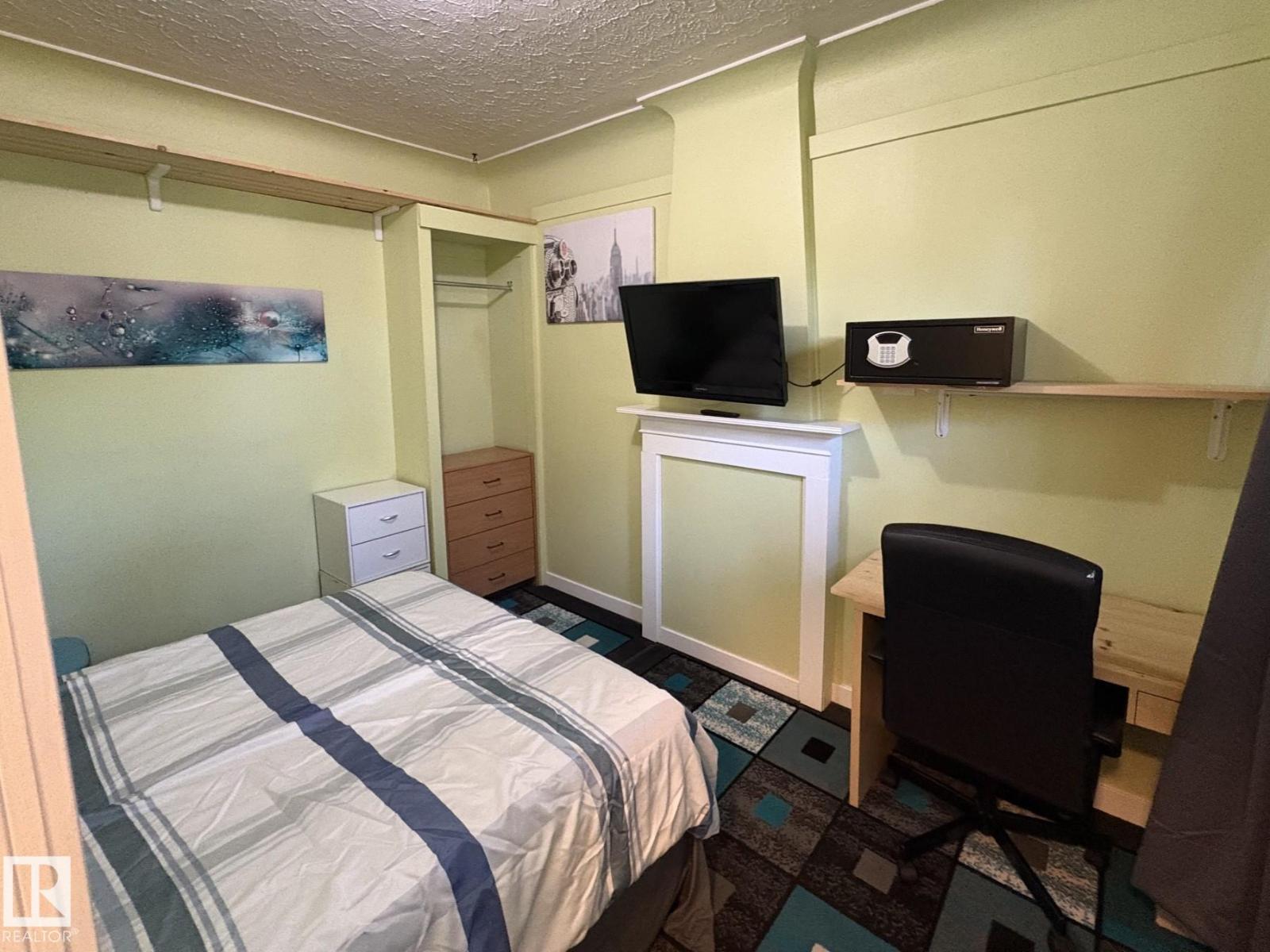 Residential in Edmonton 5