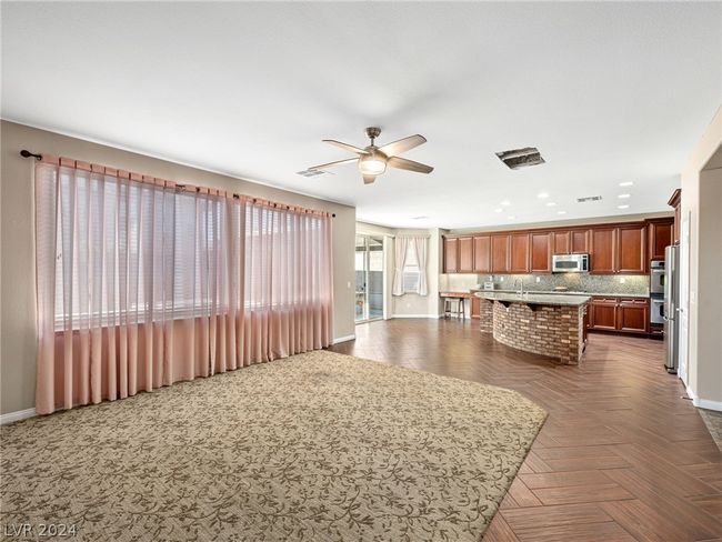 9335 Brownstone Ledge Ave, House other with 4 bedrooms, 3 bathrooms and null parking in Las Vegas NV | Image 17