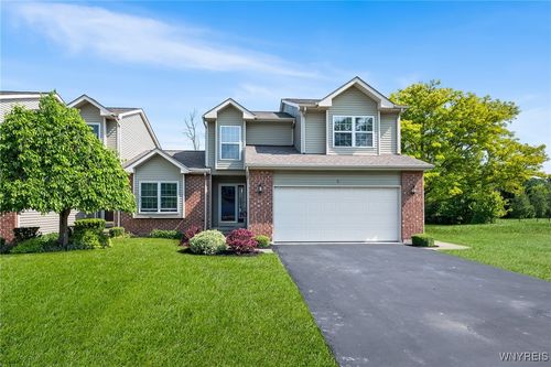 6 Hedge Ln, Lancaster, NY, 14086-1469 | Card Image
