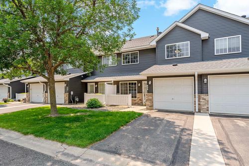 403 Horizon Dr Se, New Prague, MN, 56071-2488 | Card Image