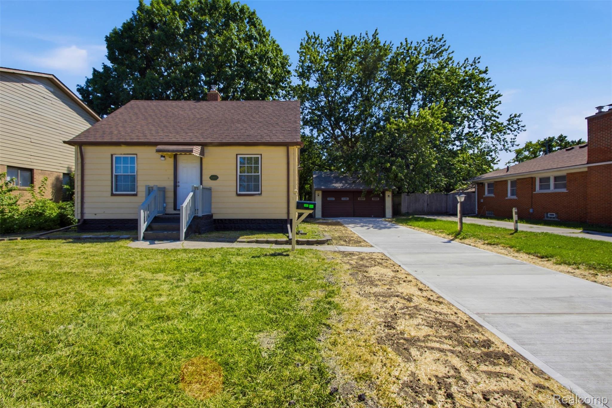 Residential in Harper Woods 2