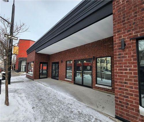 130 Christina St N, Sarnia, ON, N7T5T6 | Card Image