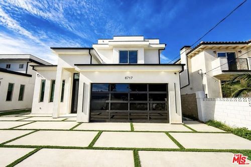 6723 Sunnyslope Ave, Van Nuys, CA, 91401-1216 | Card Image