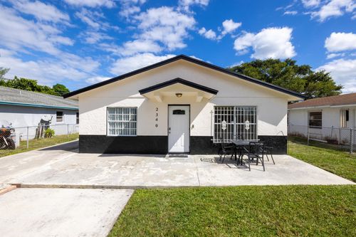2340 R J Hendley Ave, Riviera Beach, FL, 33404-4019 | Card Image