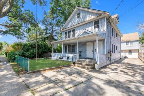 343 Roslyn Ave, Carle Place, NY, 11514-1647 | Card Image