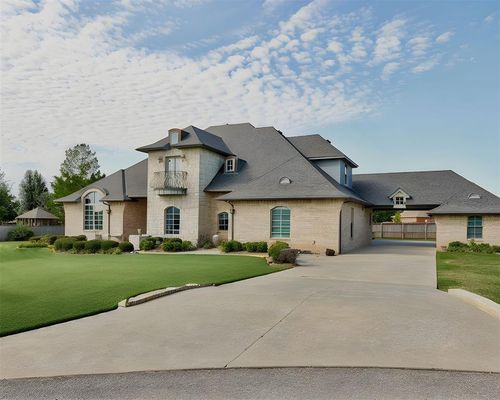 320 Lysbeth Ct, Goldsby, OK, 73093-1006 | Card Image