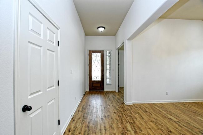 2213 Lookout Range Dr, House other with 4 bedrooms, 2 bathrooms and 2 parking in Leander TX | Image 4