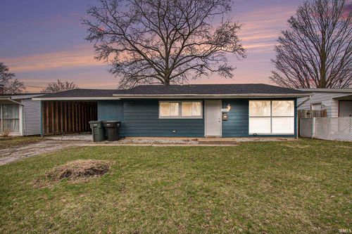 1301 Ebeling Dr, South Bend, IN, 46615-3709 | Card Image