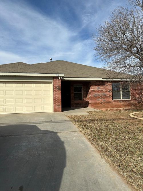 418 Neely Ave, Midland, TX, 79705-7633 | Card Image