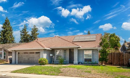 6106 Kasper Drive, Riverbank, CA, 95367 | Card Image