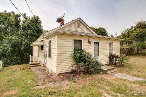 645 Elfgen St, Alton, IL, 62002-4223 | Card Image