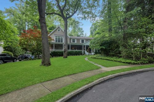 245 Allison Ct, Englewood, NJ, 07631-4301 | Card Image