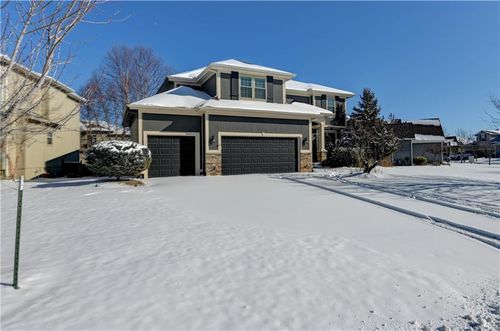 16627 S Lind Rd, Olathe, KS, 66062-7870 | Card Image