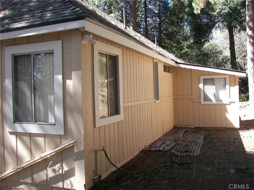 21636 Sawpit Canyon Rd, Cedarpines Park, CA, 92322-0151 | Card Image