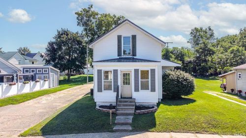 211 S Sherman St, Lagrange, IN, 46761-1723 | Card Image
