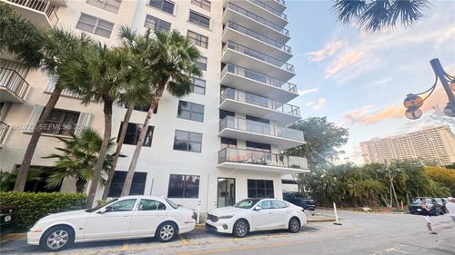 apt-707-18151 Ne 31st Ct, Aventura, FL, 33160-2662 | Card Image