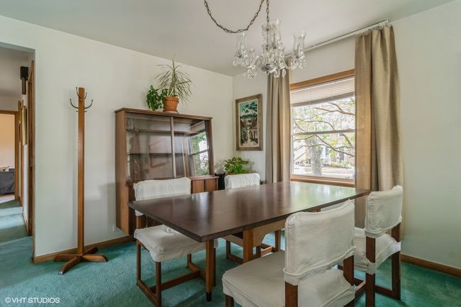 6445 N Oketo Ave, Home with 6 bedrooms, 3 bathrooms and 2 parking in CHICAGO IL | Image 7