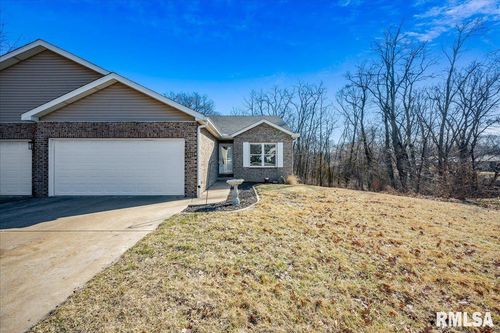 5211 W Vale Court, Peoria, IL, 61607 | Card Image