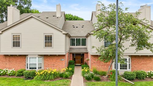 apt-1-130 Crest Wood Ct, Schaumburg, IL, 60195-3370 | Card Image