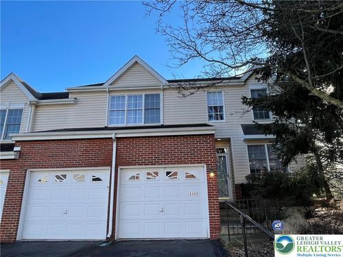 2322 Fox Meadow Dr, ALLENTOWN, PA, 18104-6671 | Card Image