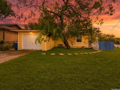 12702 Middle Ln, San Antonio, TX, 78217-1918 | Card Image
