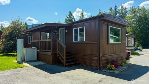 29-42010 Se North Bend Way, North Bend, WA, 98045 | Card Image