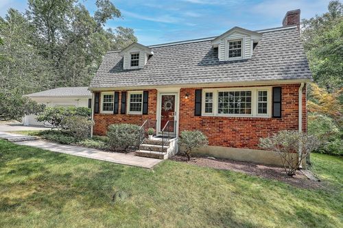 275 Ridge St, Millis, MA, 02054-1034 | Card Image