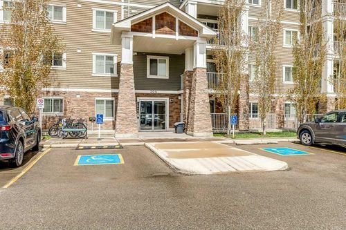 110-304 Cranberry Pk Se, Calgary, AB, T3M1W2 | Card Image