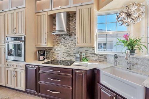 204-1717 Gulfstar Dr S, NAPLES, FL, 34112-6437 | Card Image
