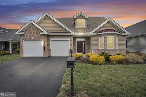 228 Loyal Dr, MECHANICSBURG, PA, 17050-9514 | Card Image