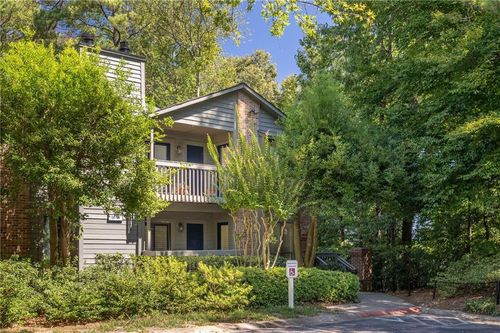 121 Tuxworth Cir, Decatur, GA, 30033-5602 | Card Image